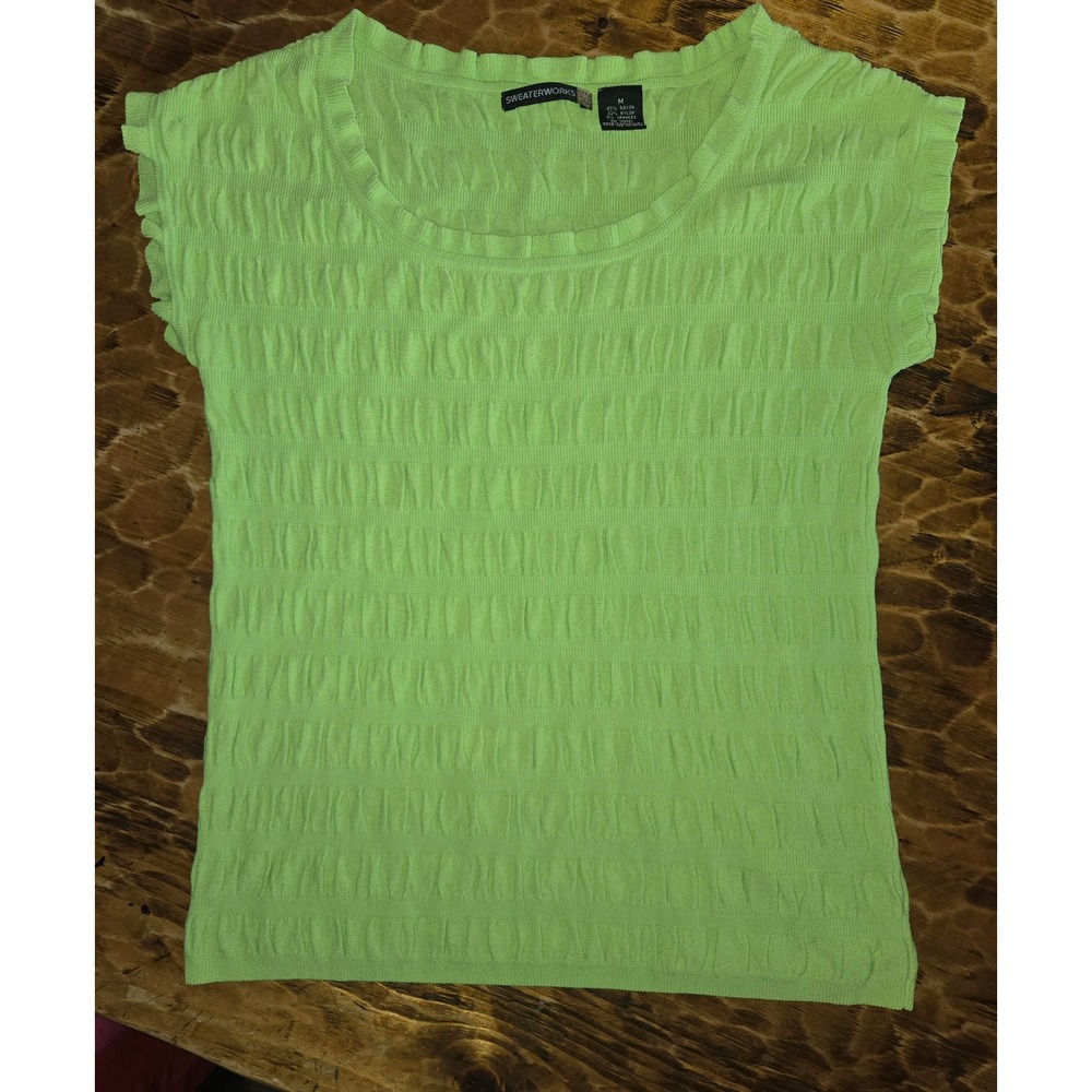Sweaterworks Lime Green Textured Knit Ruffle Trim Short Sleeve Top Womens Medium